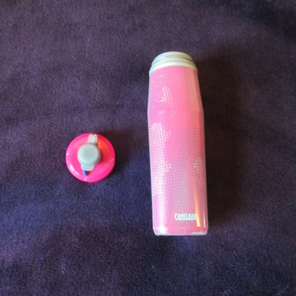 2/$25 CamelBak Insulated Water Bottle 25oz - Picture 2 of 8